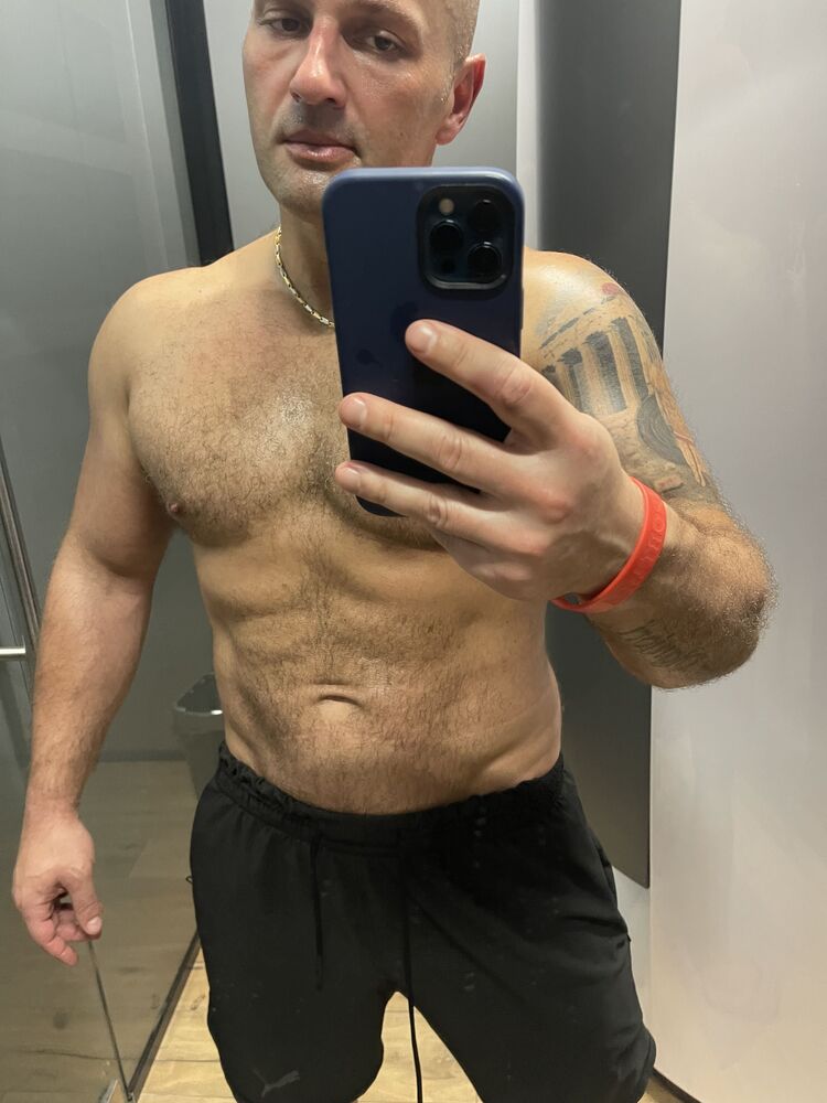  31563748  , 37 ,    