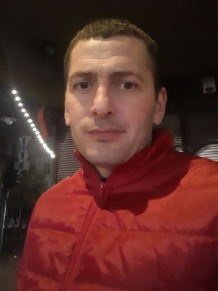  ,   Gevorg, 34 ,   ,   