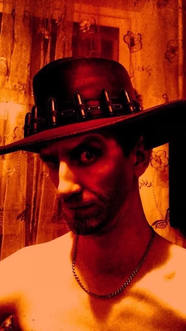  30544688  Vitaly, 37 ,    