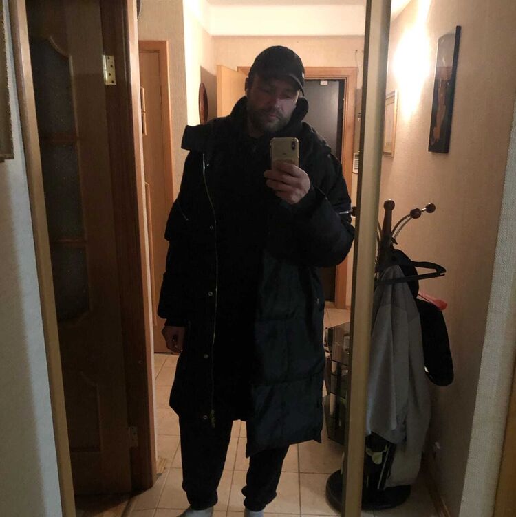  ,   Tyrist, 37 ,   ,   , c , 