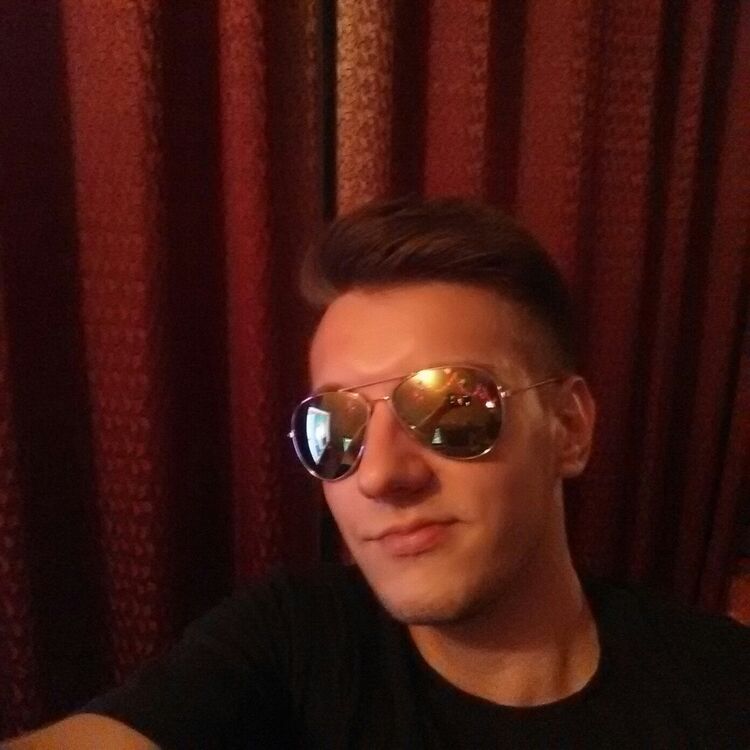  ,   Genny, 28 ,   ,   , c 