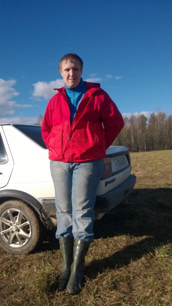  ,   Kirill, 32 ,   