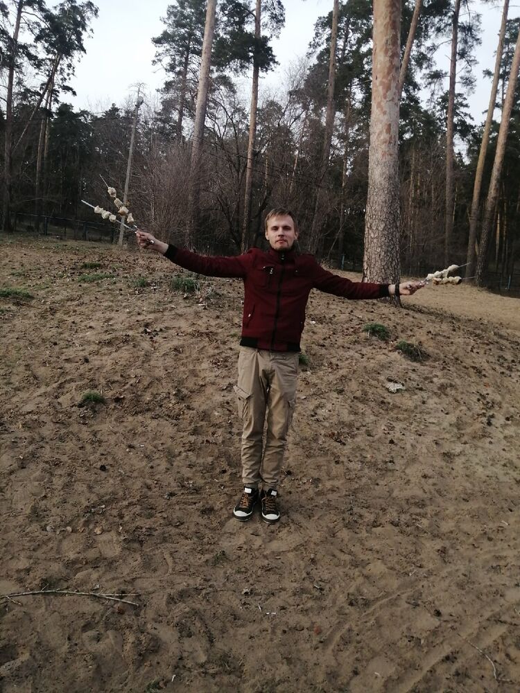  26107368  Andrey, 27 ,    