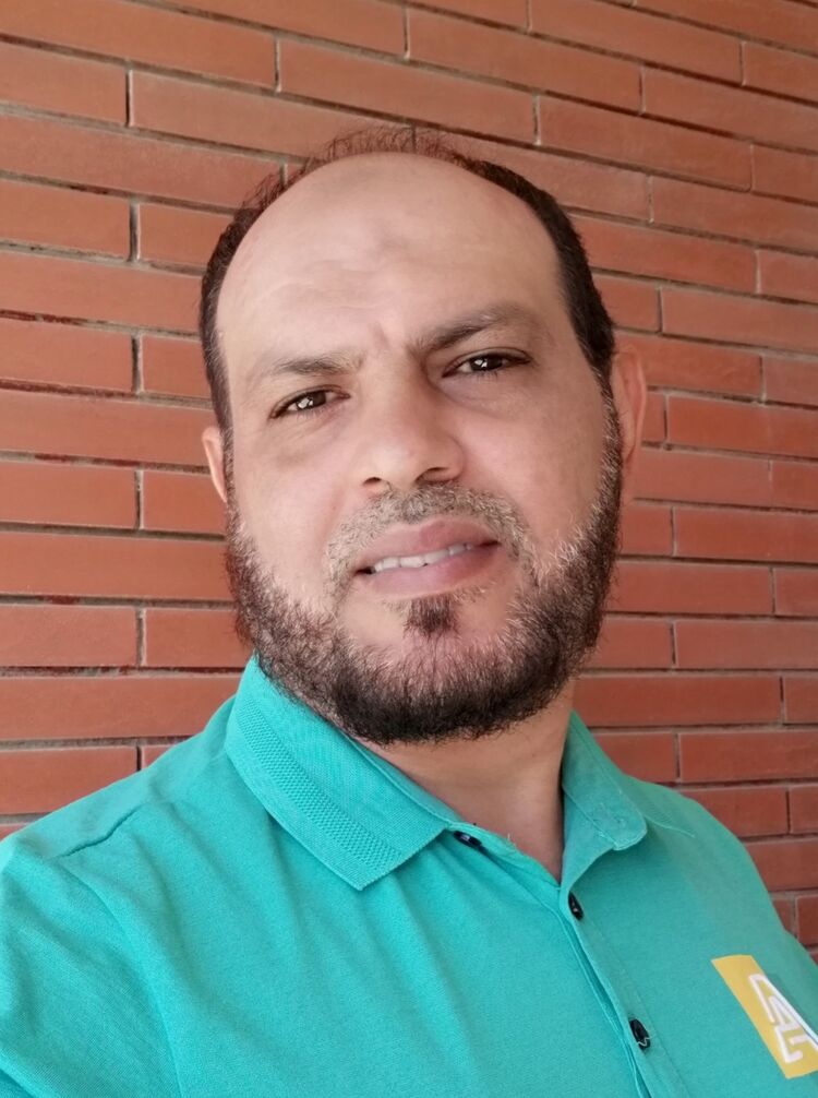  35066698  Mohamed, 51 ,    