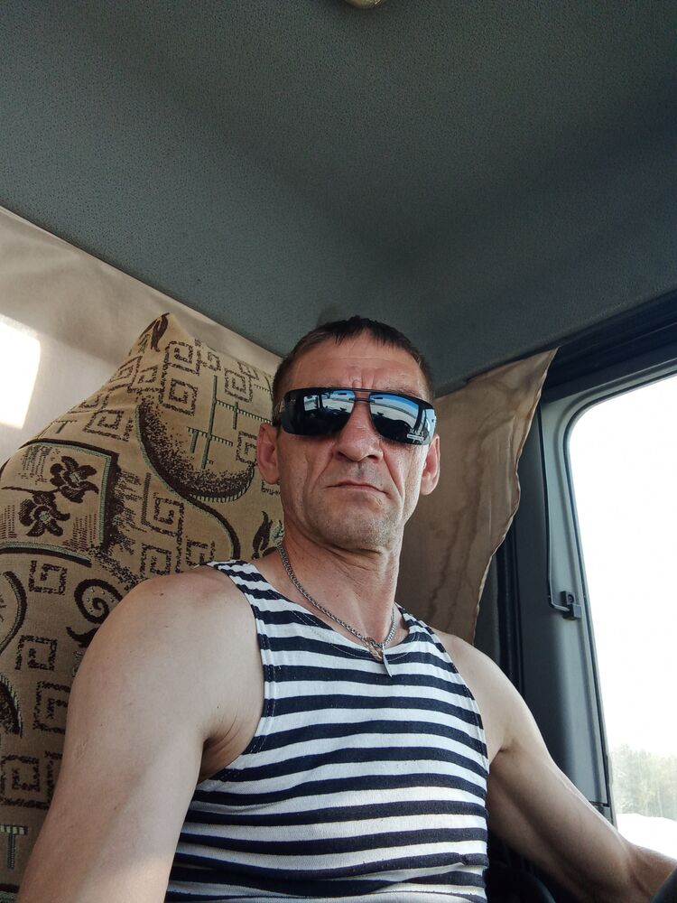  35632658  , 49 ,    
