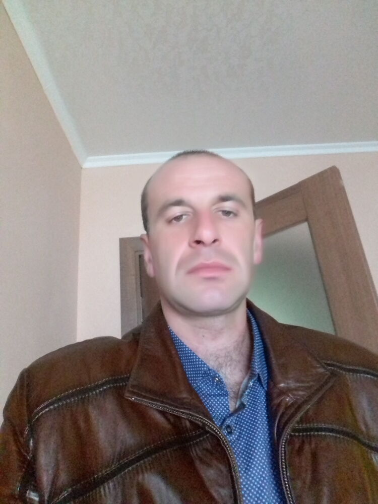  23805858  , 35 ,    