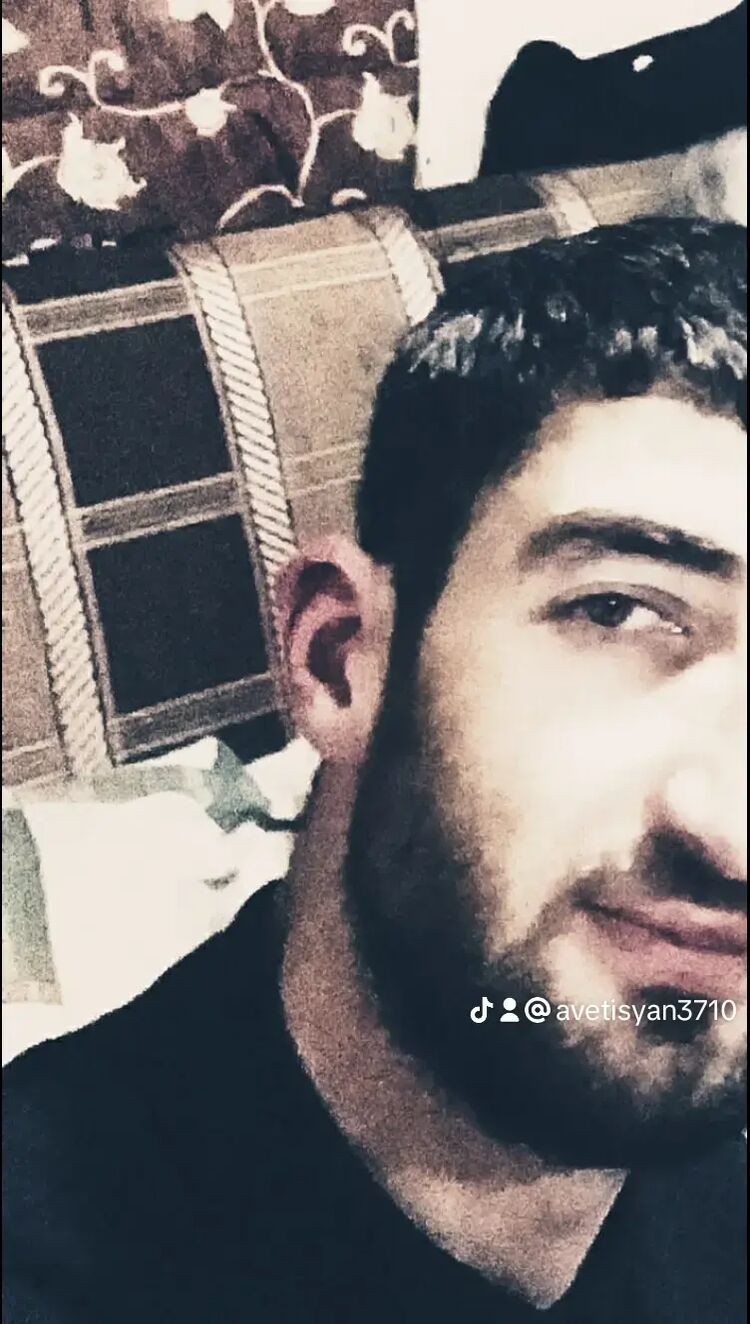 ���� 49264058 ������� Leo, 36 ���, ���� ���������� � ��������