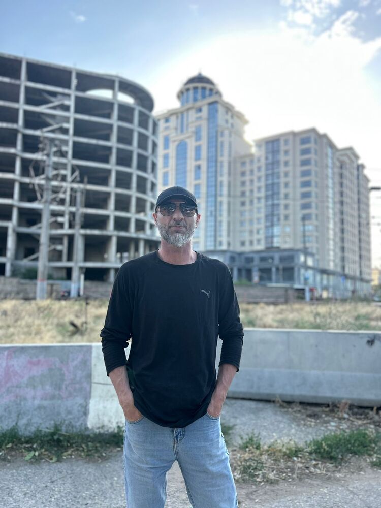  52565378  Prosto, 44 ,    