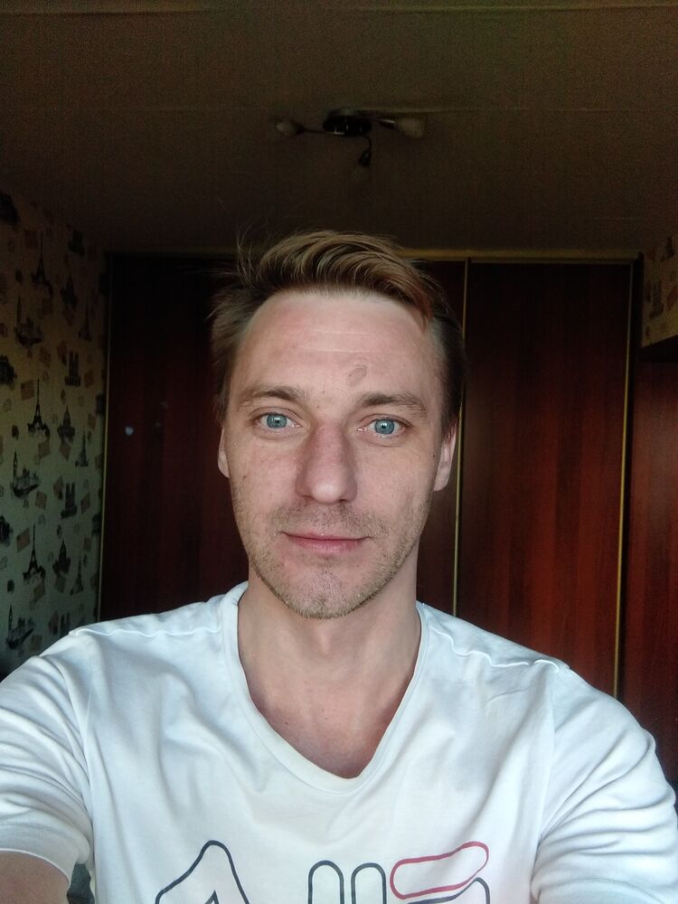  26315218  Evgeny, 42 ,    