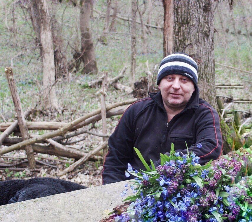  13449358  Artem vovk, 48 ,    