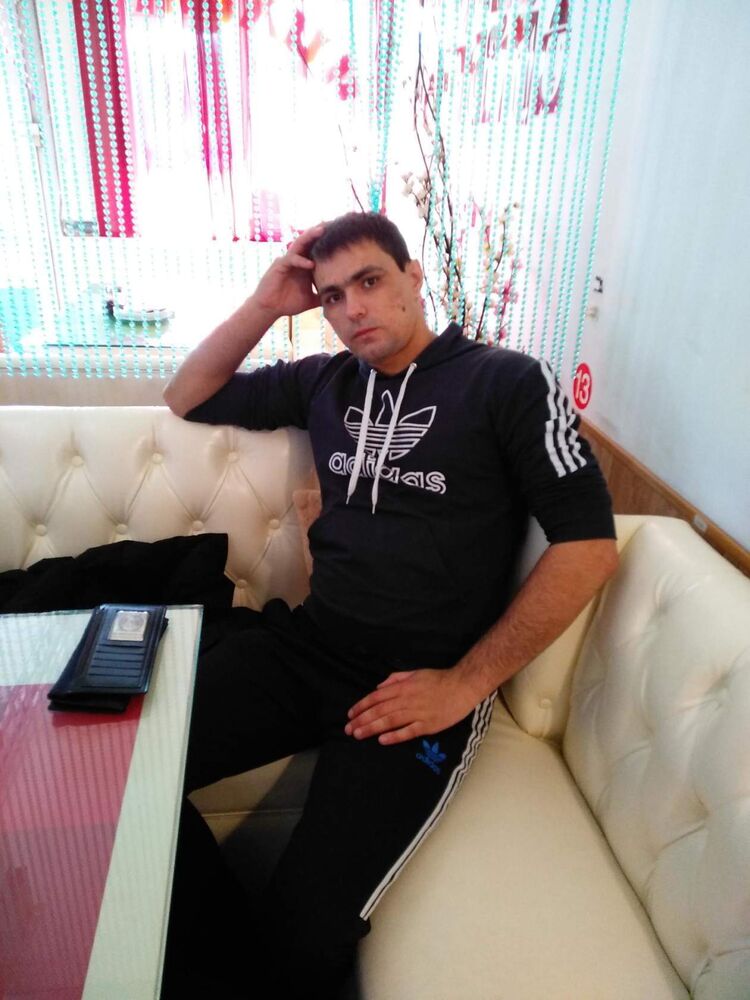  47872028  Ilya, 31 ,    