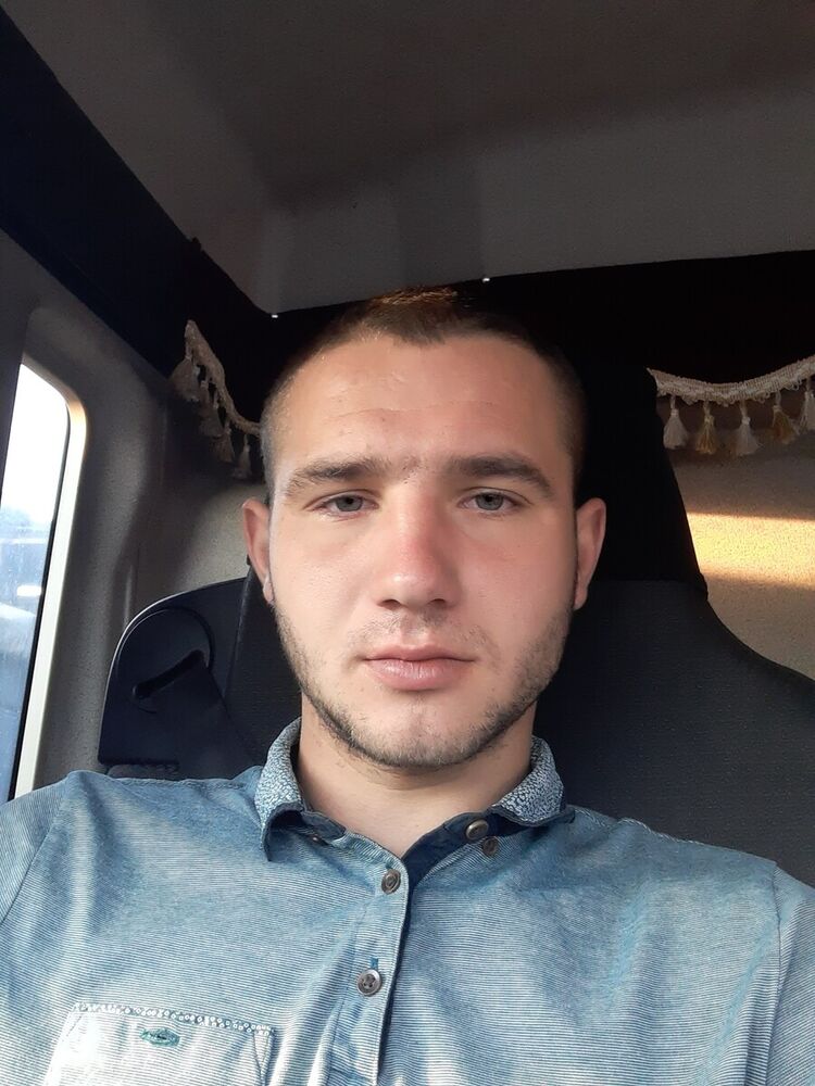  21126258  Sergo, 30 ,    