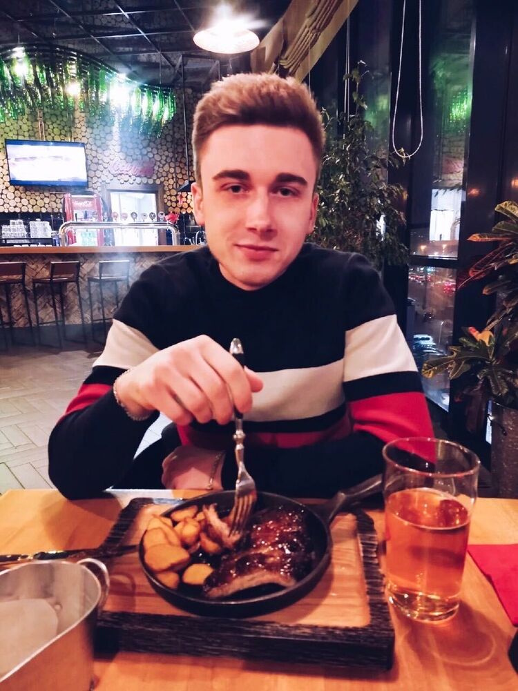  30785958  , 28 ,    -