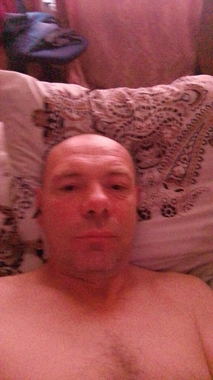  37099828  , 49 ,    