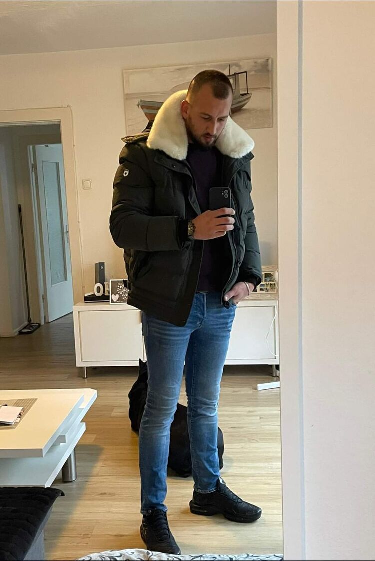  40575718  Alen, 34 ,    Kleinwarasdorf