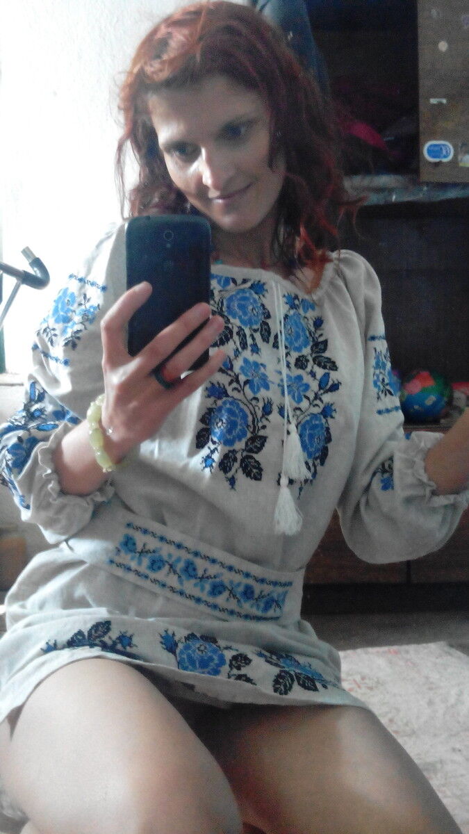  16319408  Julia, 37 ,    