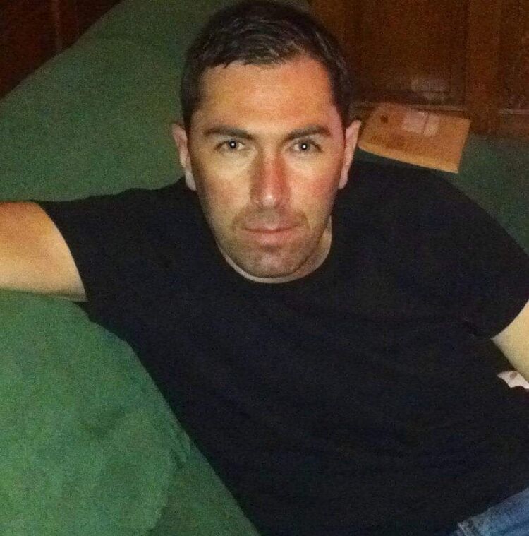  ,   Lado, 42 ,   