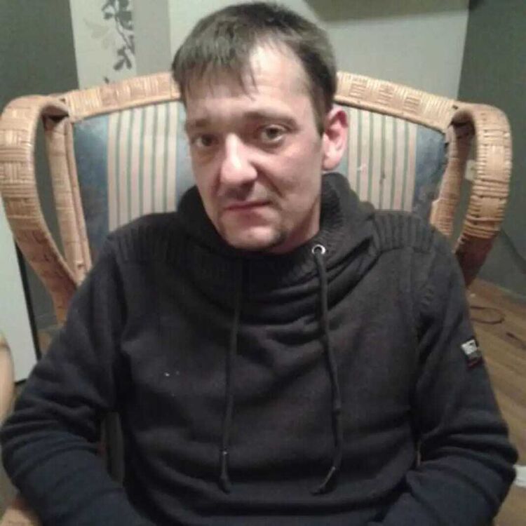  49918518  Dav, 46 ,    Bernburg