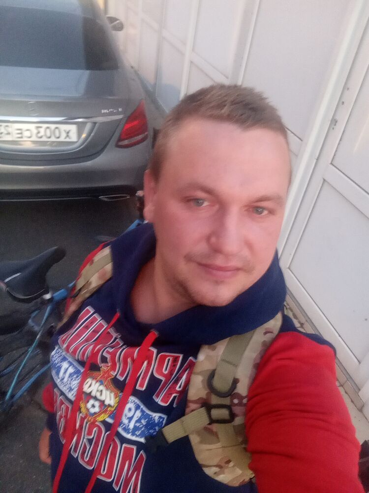  44599278  , 34 ,    