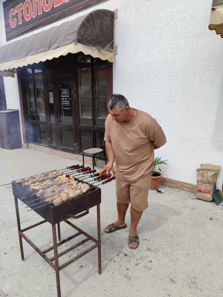  46017648  , 39 ,    