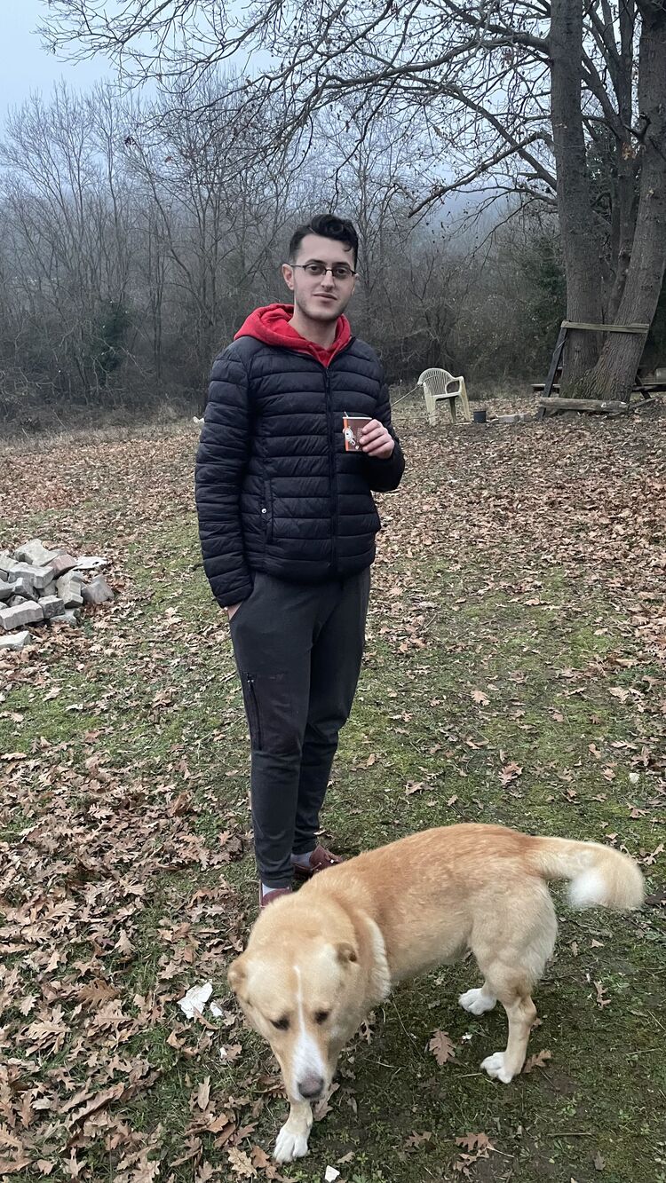  52948058  Eray, 26 ,    