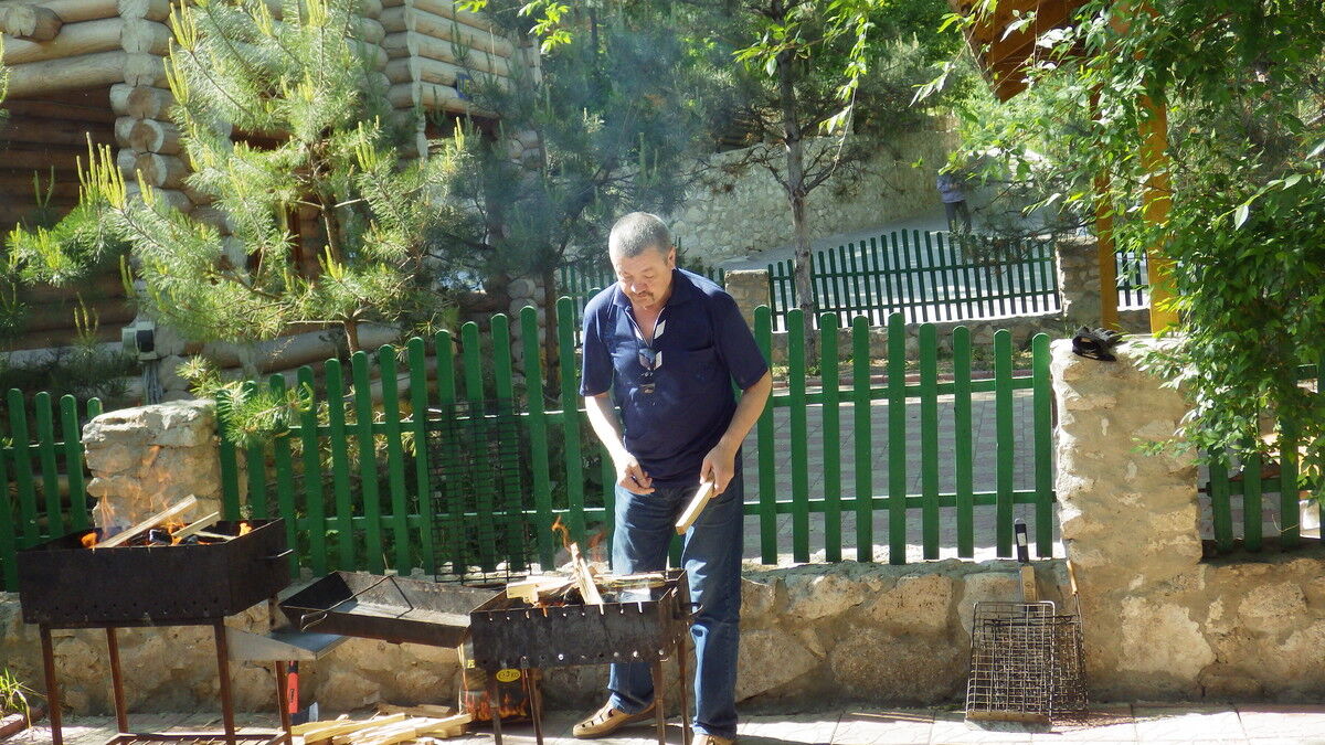  ,   Valera, 63 ,   