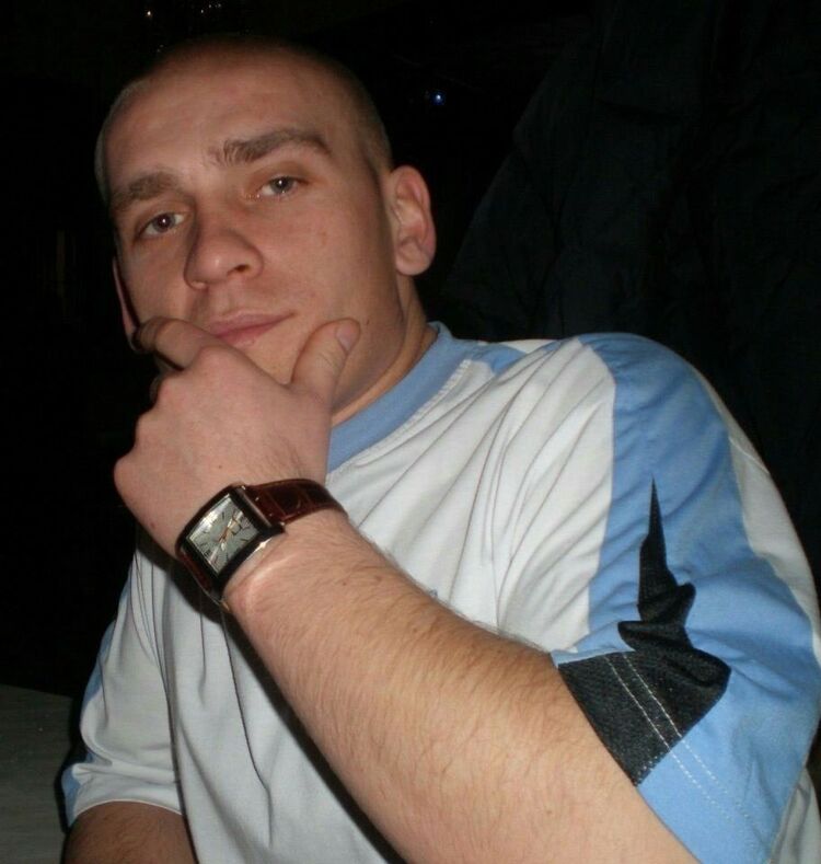 18306418  , 39 ,    