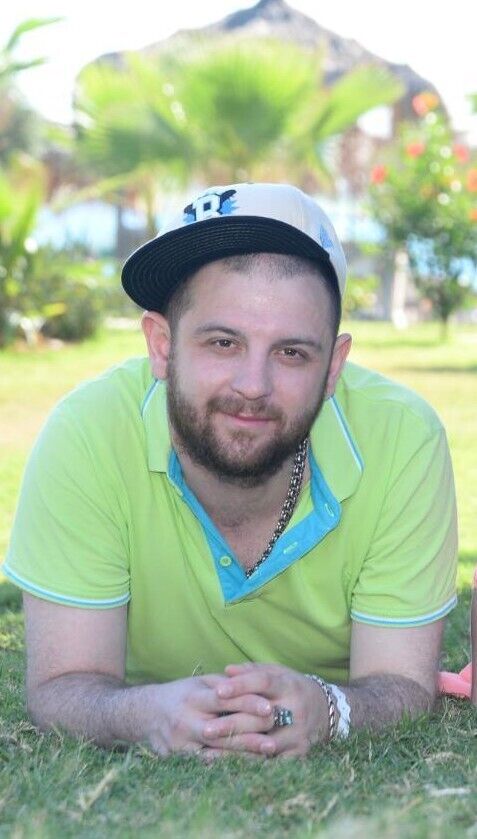  27795128  Alex, 43 ,    