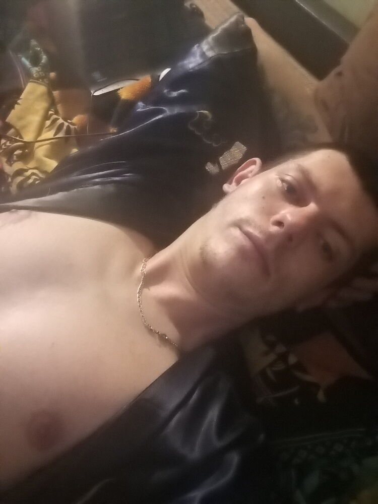  53012848  Vyacheslav, 27 ,    