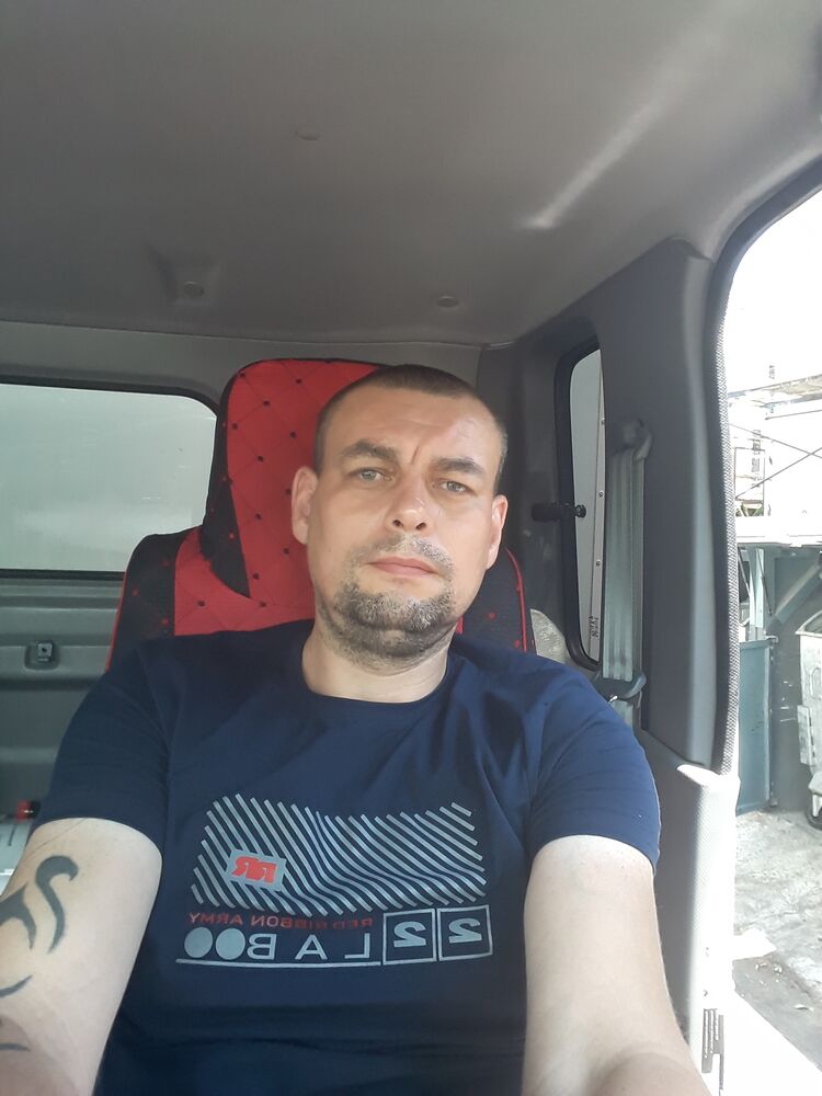  27870698  Sergey, 41 ,    --