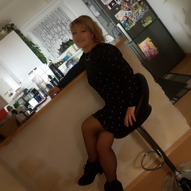  -,   , 52 ,  