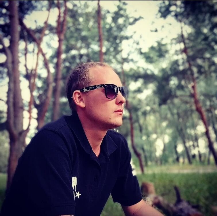  Warszawa,   Andrey, 32 ,   ,   , c , 
