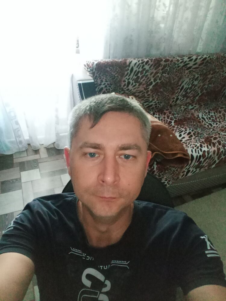  28072668  , 37 ,    