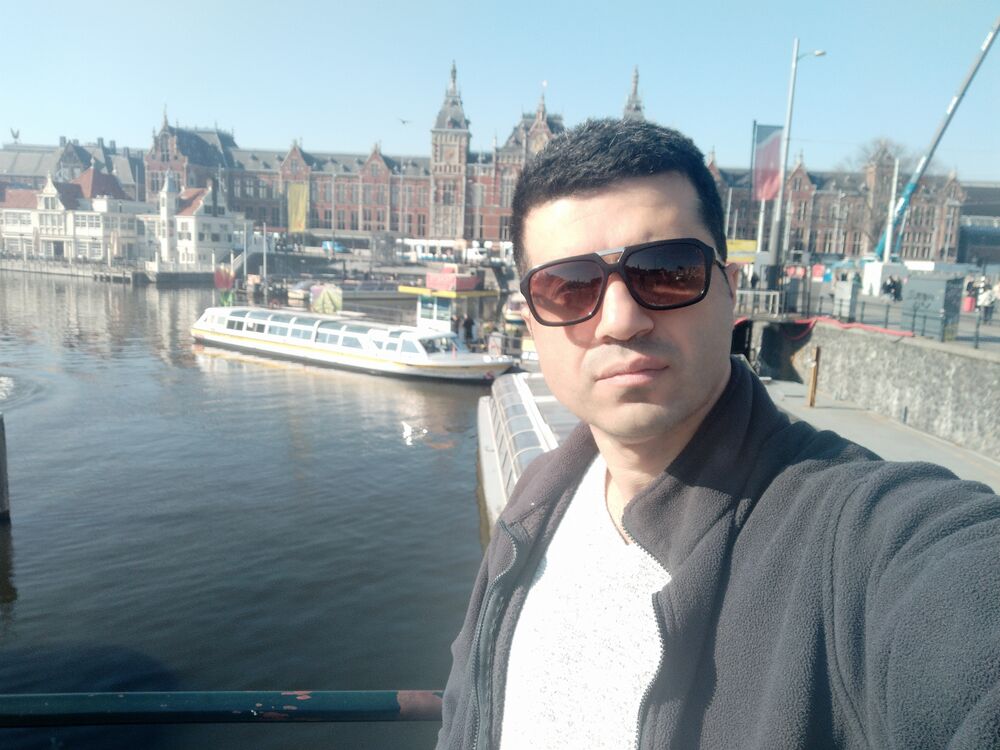  25498558  Hamid, 46 ,    Amstelveen