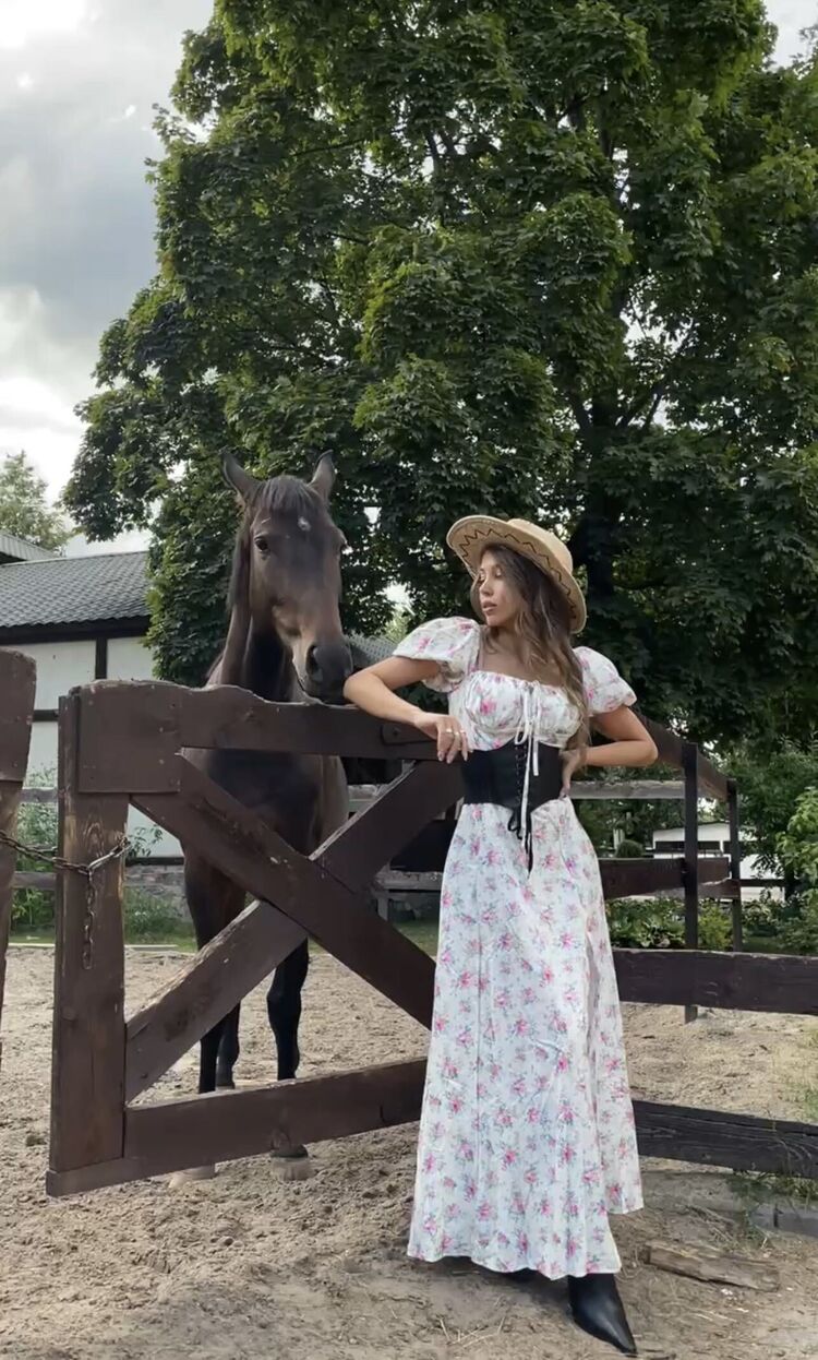  --,   Maria, 25 ,     , c 