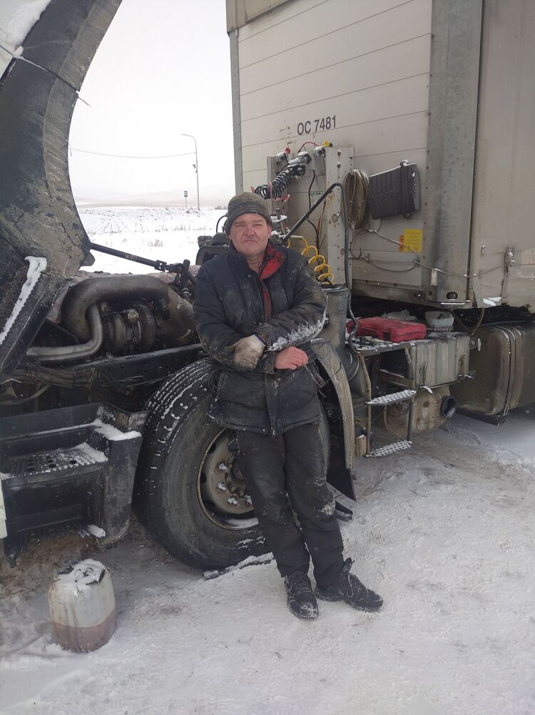  31744128  Evgeny, 48 ,    