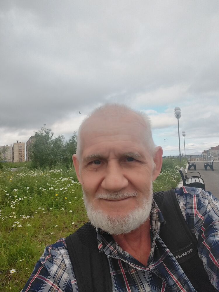  44687888  , 76 ,    