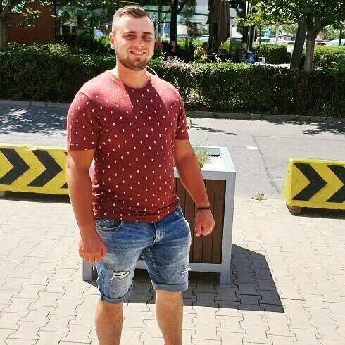  20468618  Vanya, 29 ,    Praha