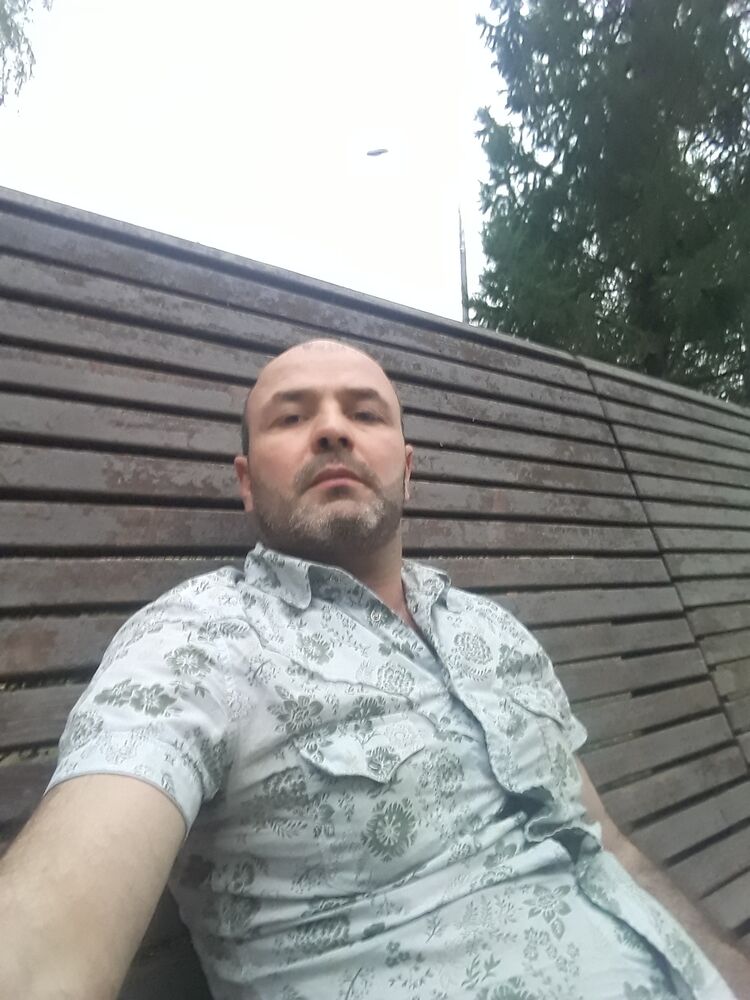  ,   Salim, 45 ,   ,   