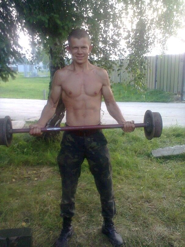  5485598  Andriy, 31 ,    
