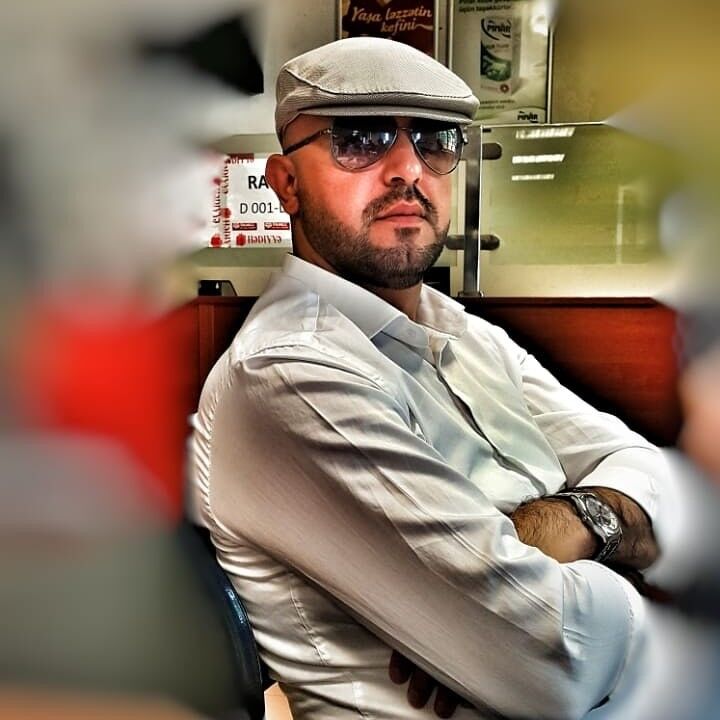  19175738  Elcin, 42 ,    