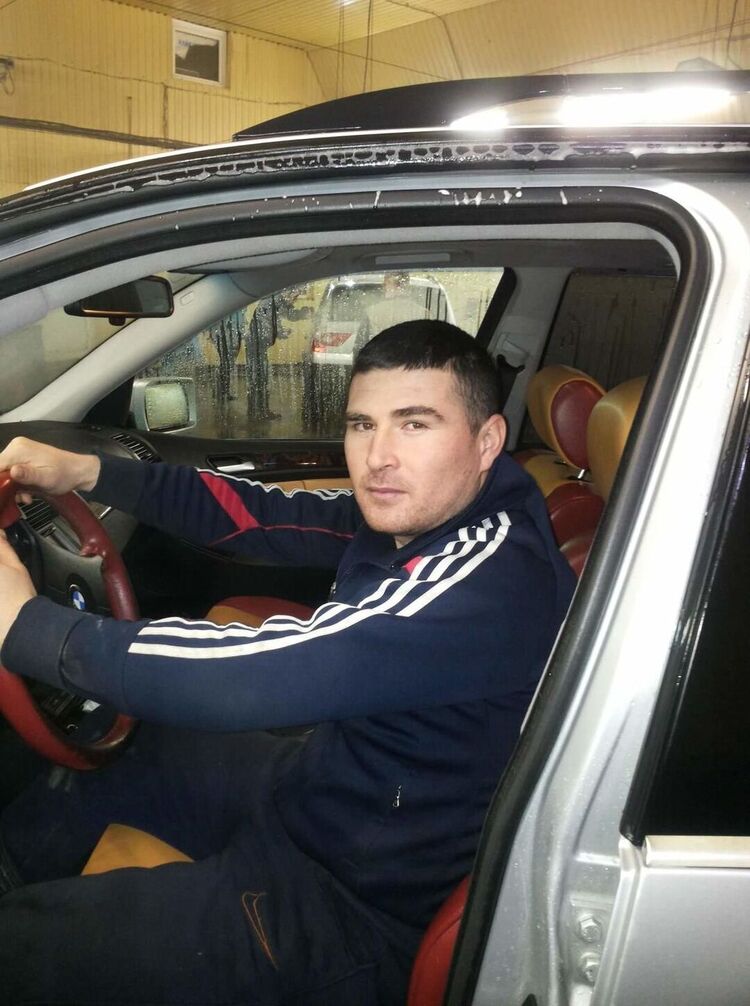  31654708  Ali, 35 ,    