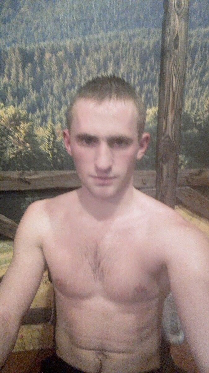  9280728  Andrei, 30 ,    