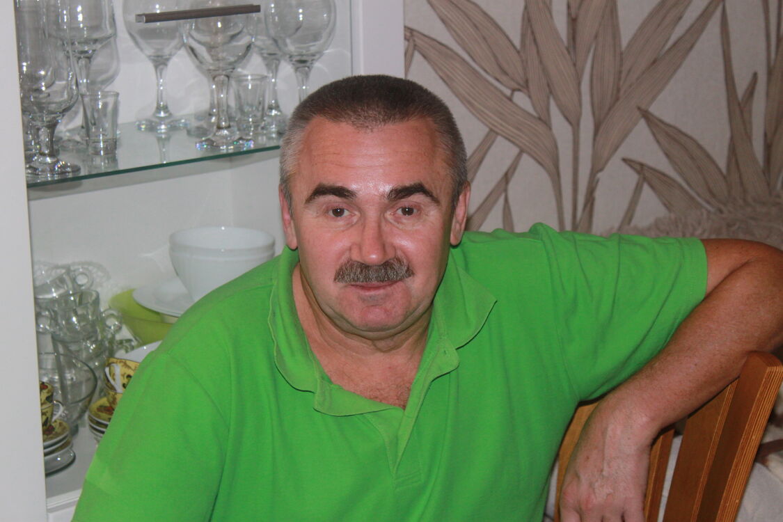  53723368  Waldemar, 69 ,    