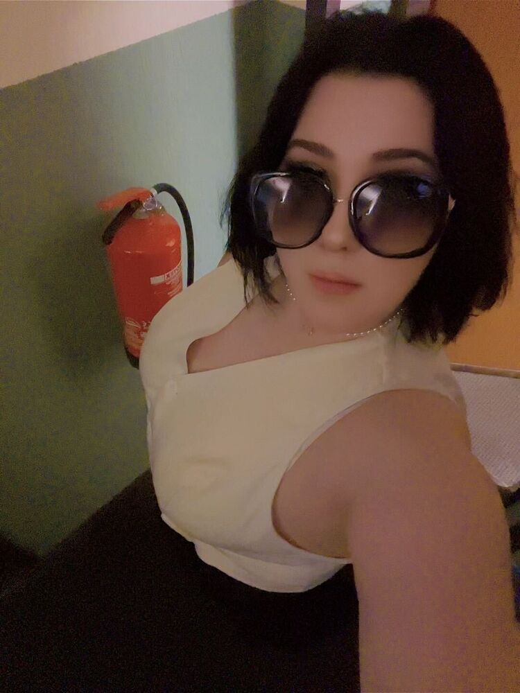  52319208  Elina, 30 ,    Biale Blota