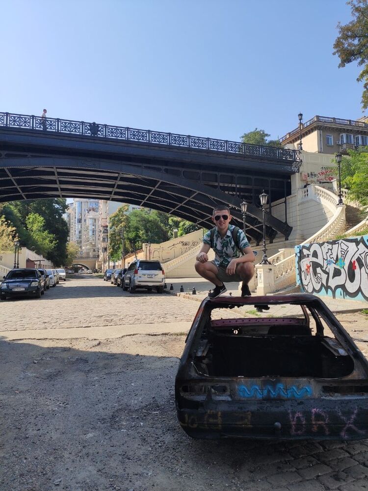  18057268  , 29 ,    