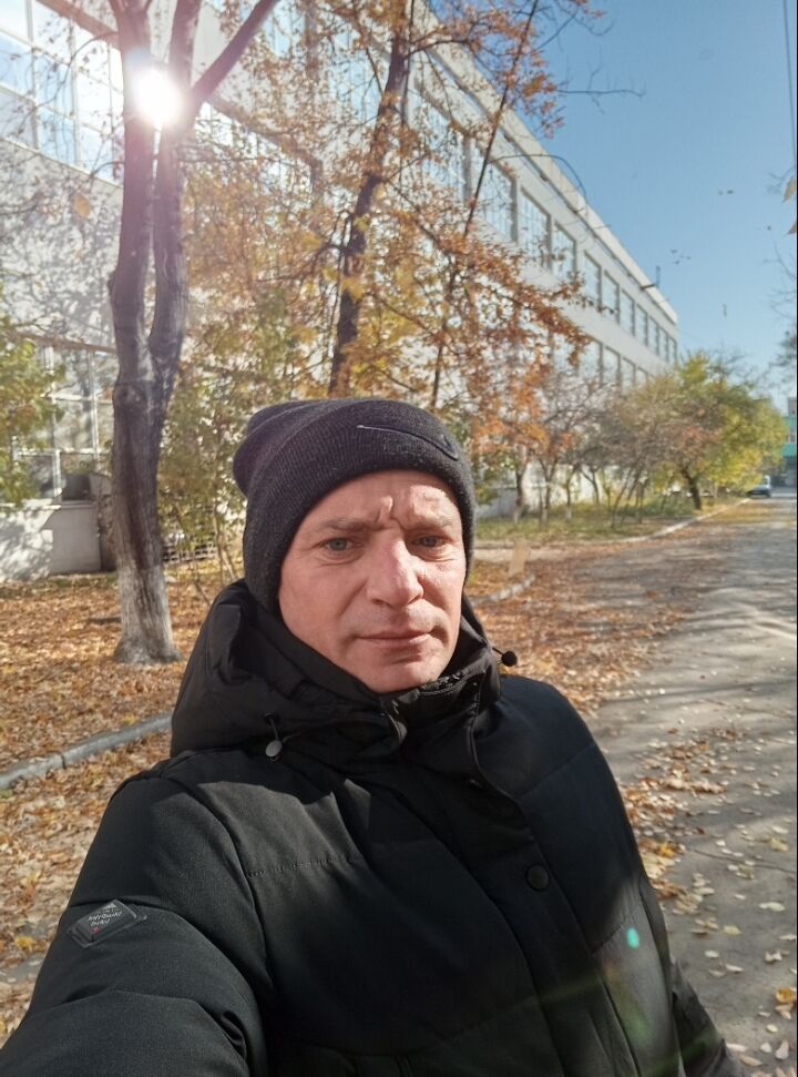  ,   Eduard, 40 ,   ,   