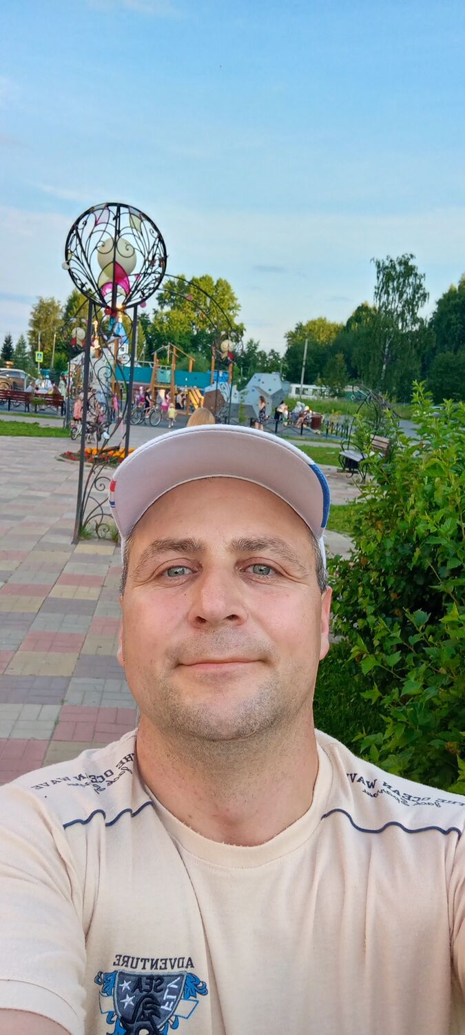  41393558  , 44 ,    