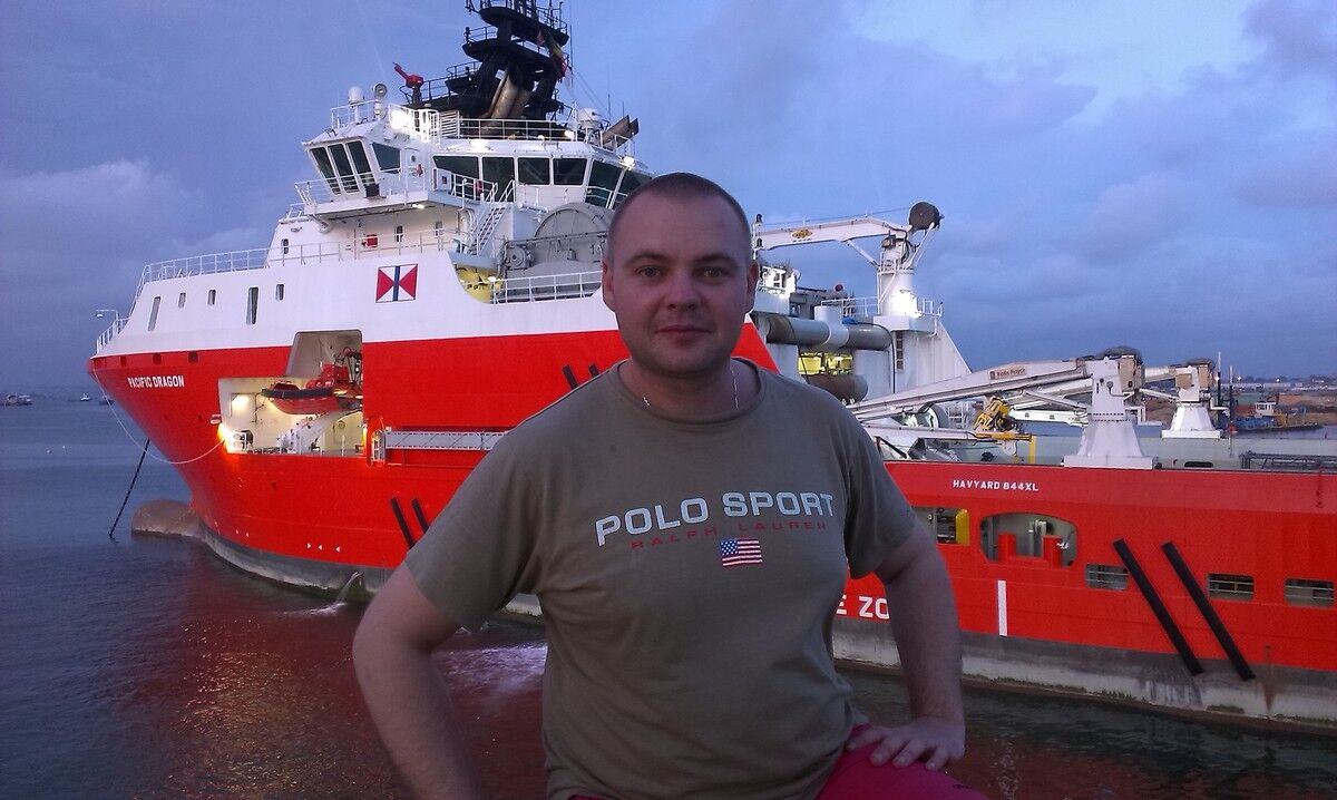  ,   Oleg, 40 ,   