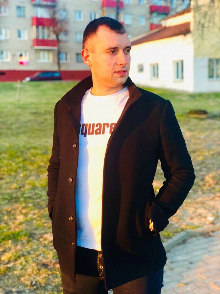  28398118  , 35 ,    